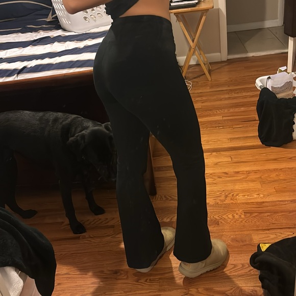 Hollister Yoga Pants - Picture 4 of 4